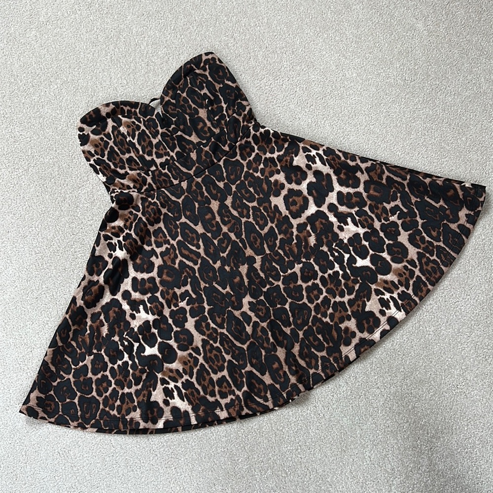 2b Bebe leopard dress NWT